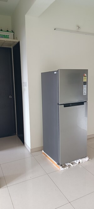 Room in 1 BHK Apartment at Kolte Patil Life Republic, Hinjewadi – for Rent