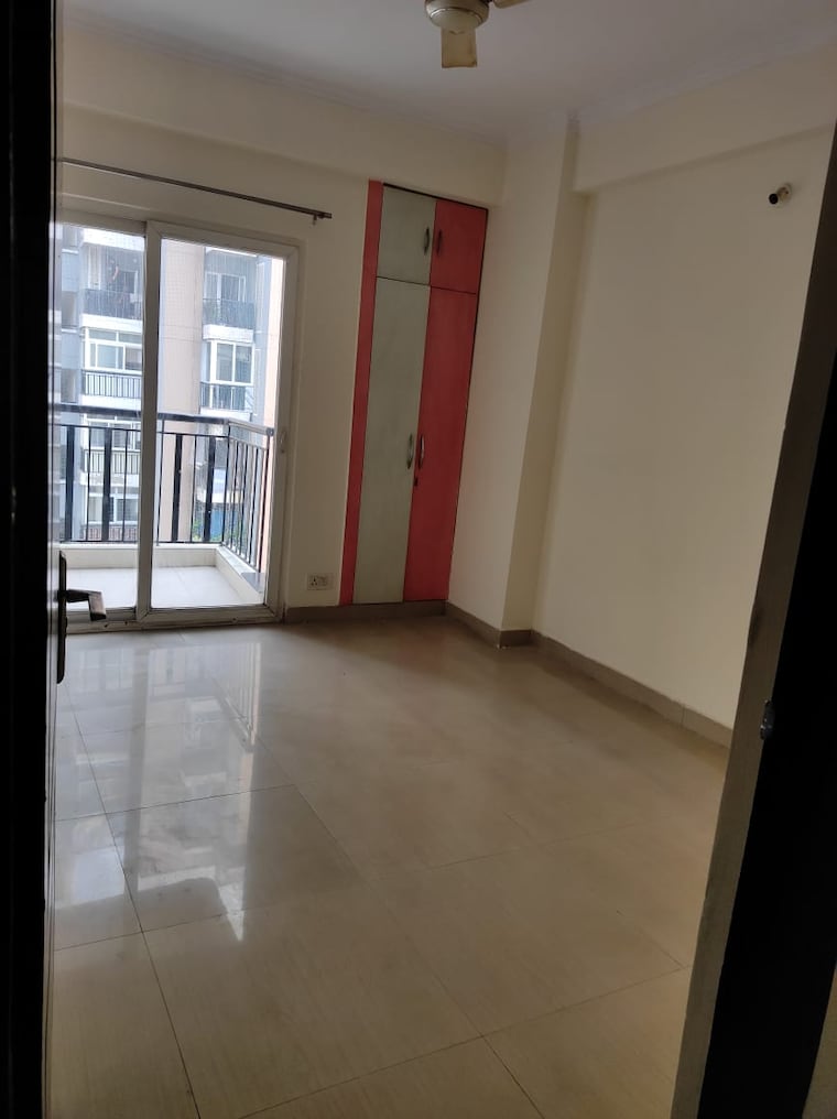 Room, saviour-park 3 Bedroom 1500 Sq.Ft. Apartment In Mohan Nagar Ghaziabad 9462615