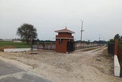 Plot For Sale in Mohanlalganj