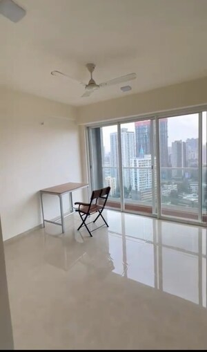 Room in 3 BHK Apartment at Indiabulls One Indiabulls, Pokhran Road No Two – for Rent