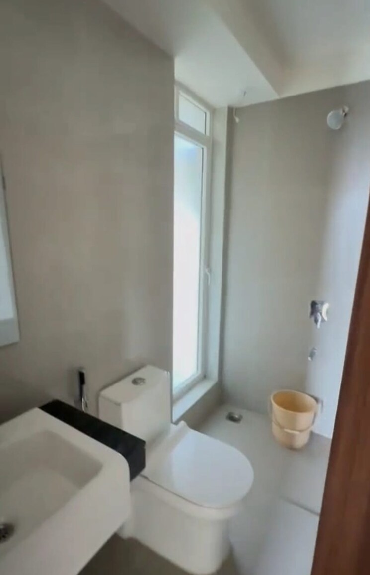 Bathroom, indiabulls-one-indiabulls 3 Bedroom 1760 Sq.Ft. Apartment In Pokhran Road No Two Thane 9464845