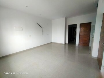 Room in 4 BHK Independent House at Wave City, Wave City – for Rent