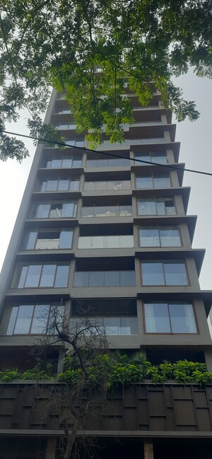 4 BHK Apartment For Rent in Khar West