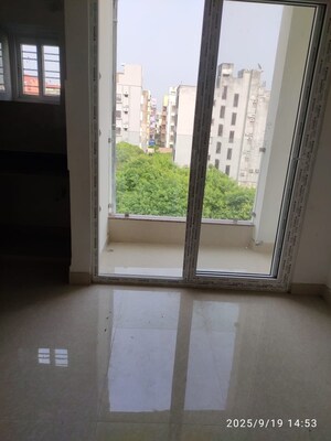 Room in 2 BHK Apartment at Sunshine Enclave New Town, New Town – for Sale
