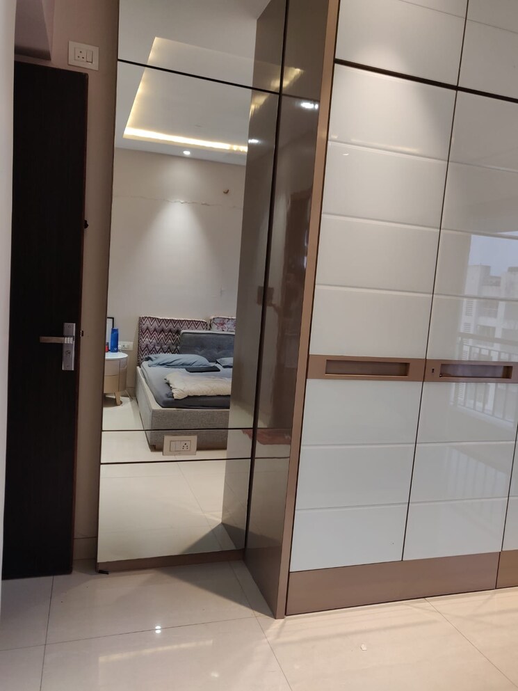 Master Bedroom, regency-heights 3 Bedroom 1200 Sq.Ft. Apartment In Ghodbunder Road Thane 9464875