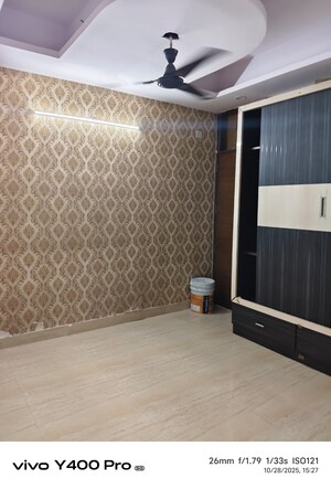 Room in 3 BHK Builder Floor at Shakti Khand 2 – for Rent