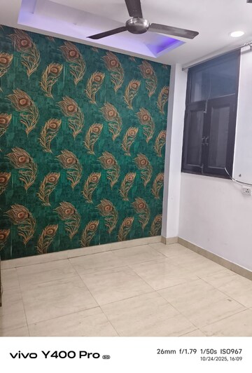 Bedroom in 3 BHK Builder Floor at Shakti Khand 2 – for Rent