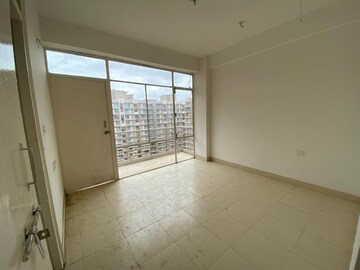 Room in 2 BHK Apartment at Breez Global Heights, Sohna Sector 33 – for Sale