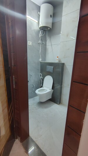 Bathroom in 1 BHK Builder Floor at Dwarka Mor – for Rent