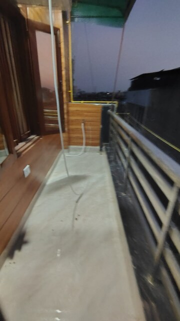 Balcony in 1 BHK Builder Floor at Dwarka Mor – for Rent