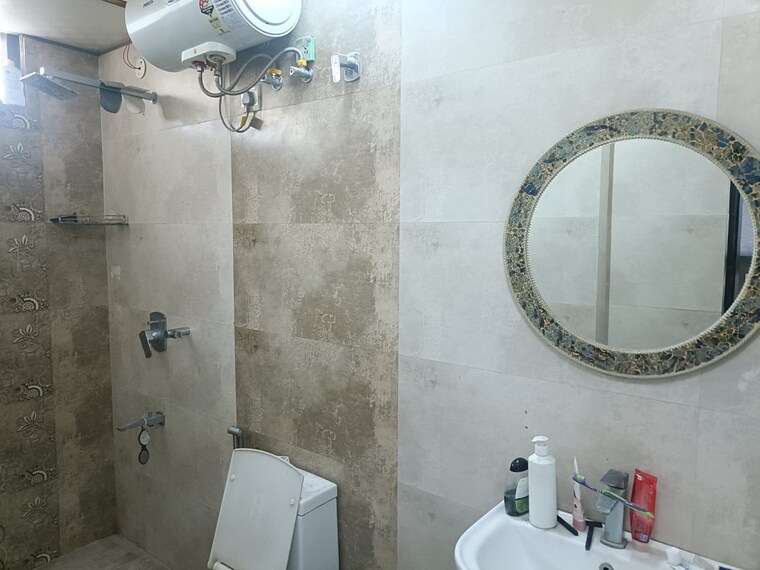 Bathroom, rajpur khurd extension 2 Bedroom 725 Sq.Ft. Builder Floor In Rajpur Khurd Extension Delhi 9464921