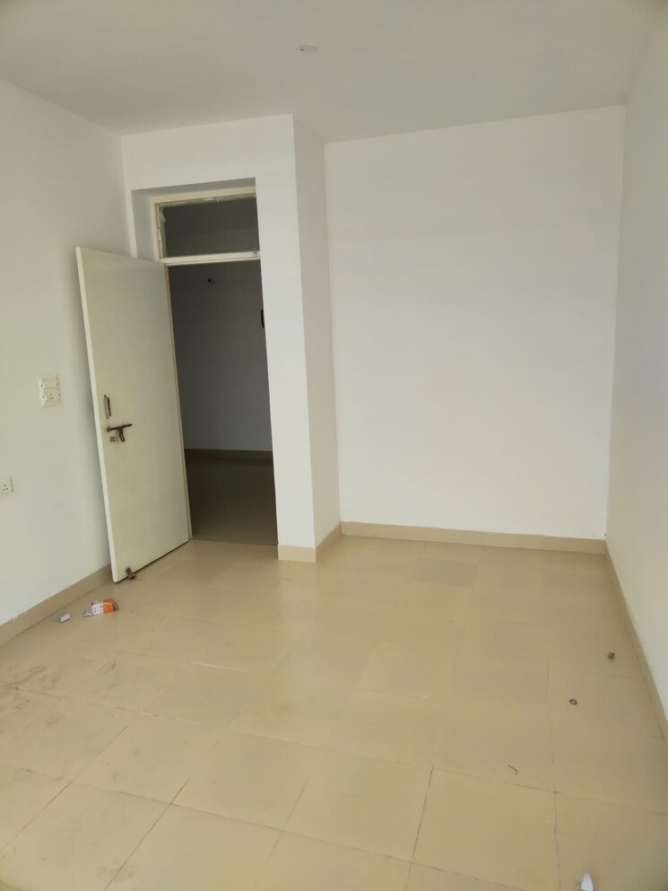 Room, breez-global-heights 1 Bedroom 363 Sq.Ft. Apartment In Sohna Sector 33 Gurgaon 9464939