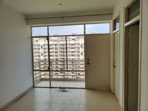 Room in 1 BHK Apartment at Breez Global Heights, Sohna Sector 33 – for Sale