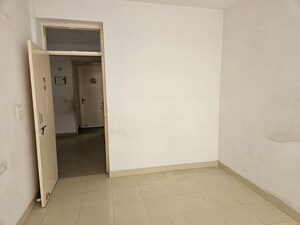 Room in 1 BHK Apartment at Breez Global Heights, Sohna Sector 33 – for Sale