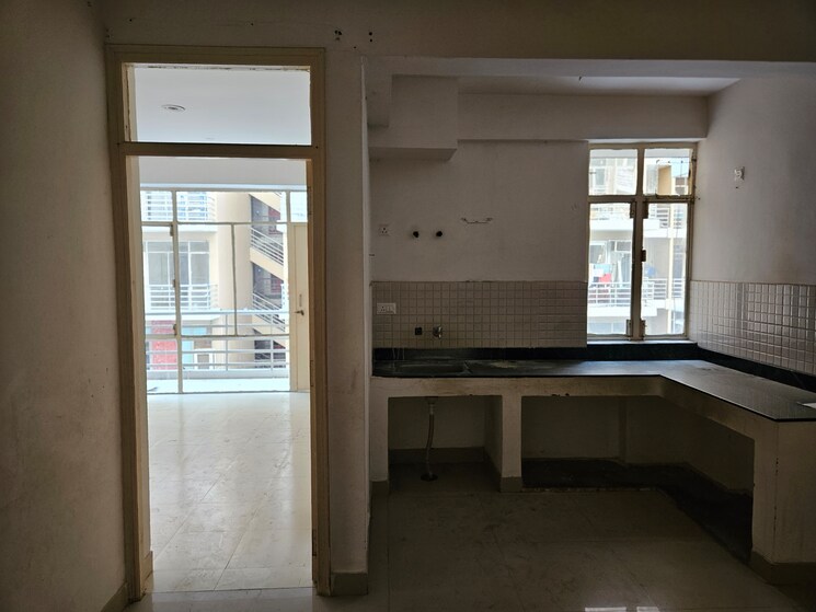 Room, breez-global-heights 1 Bedroom 363 Sq.Ft. Apartment In Sohna Sector 33 Gurgaon 9464939