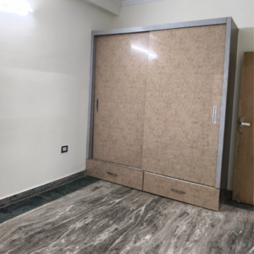 Room in 2 BHK Builder Floor at Shakti Khand Iii – for Rent