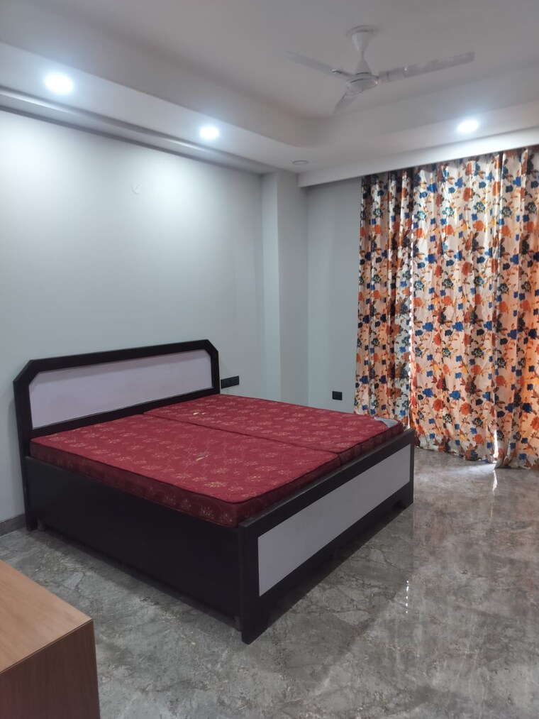 Bedroom, sector 57 2.5 Bedroom 1200 Sq.Ft. Builder Floor In Sector 57 Gurgaon 9465007