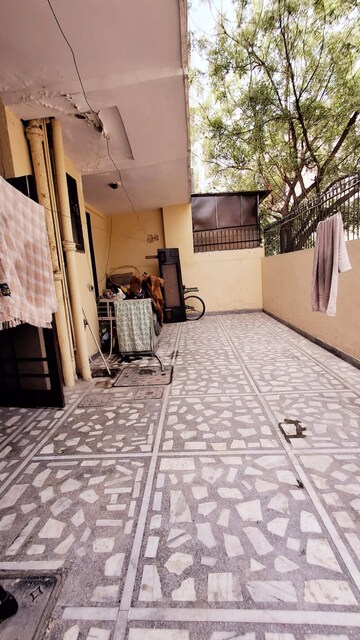 Balcony in 2 BHK Builder Floor at Palam Vihar Residents Association, Palam Vihar – for Rent