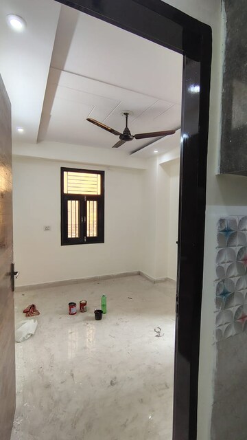 3 BHK Builder Floor For Rent in Dwarka Mor