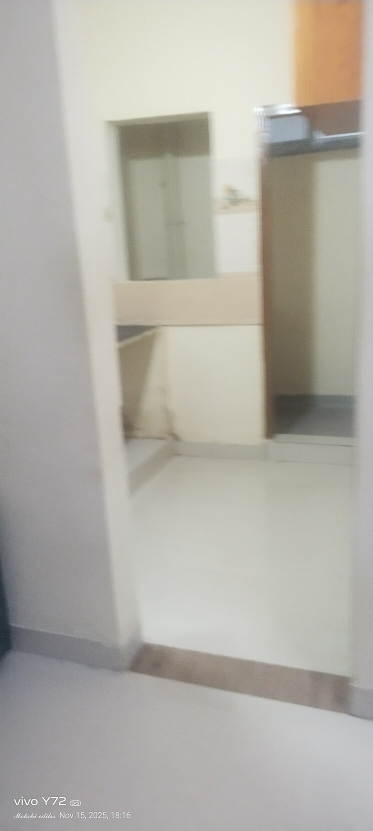 Room, pavani-laxmi-nivas 1 Bedroom 550 Sq.Ft. Apartment In Madhapur Hyderabad 9465068