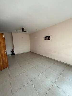 Room in 2 BHK Builder Floor at Wave Floors Premium, Wave City – for Rent