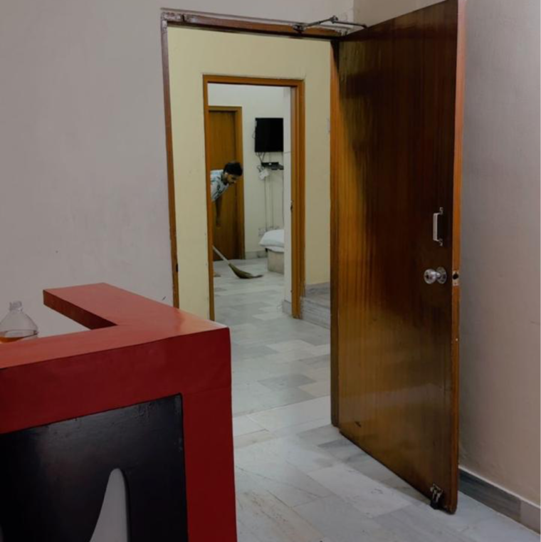 Room, gomti nagar 6+ Bedroom 2152 Sq.Ft. Independent House In Gomti Nagar Lucknow 9465113