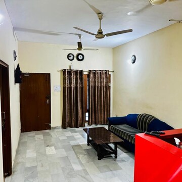 Team Area in 6+ BHK Independent House at Gomti Nagar – for Rent