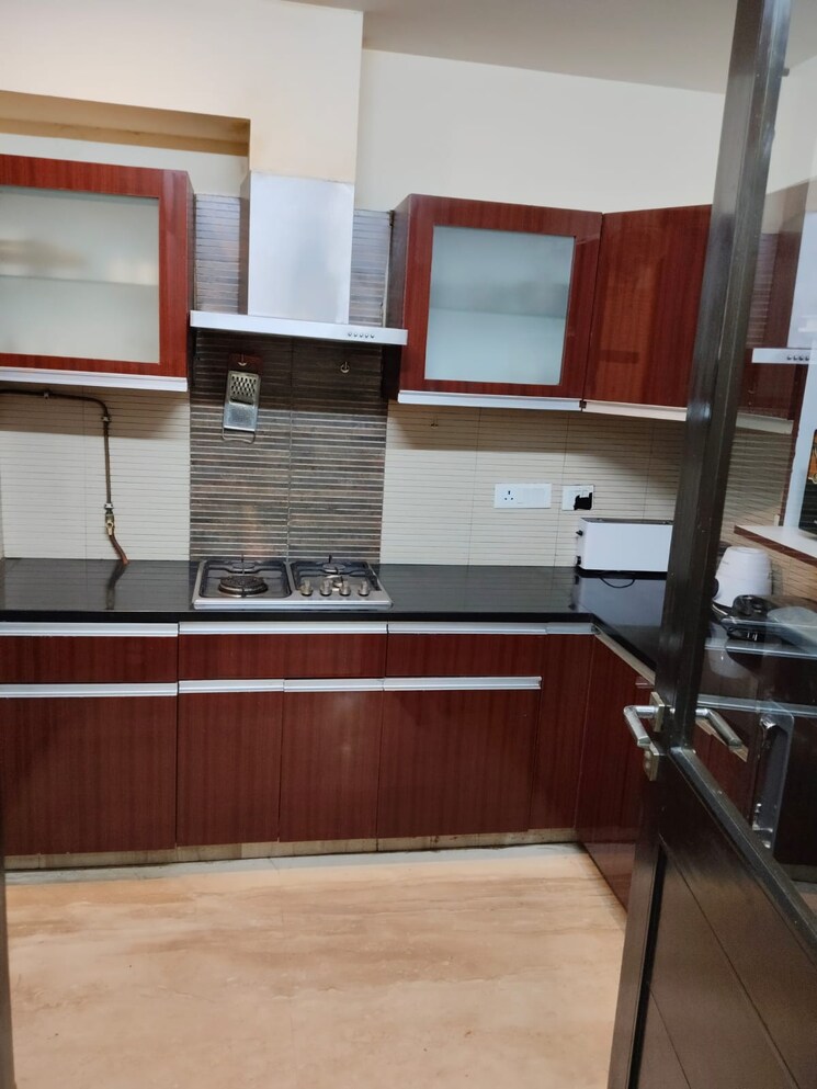 Kitchen, boutique-residential-apartment 3 Bedroom 208 Sq.Yd. Builder Floor In Greater Kailash I Delhi 9465121