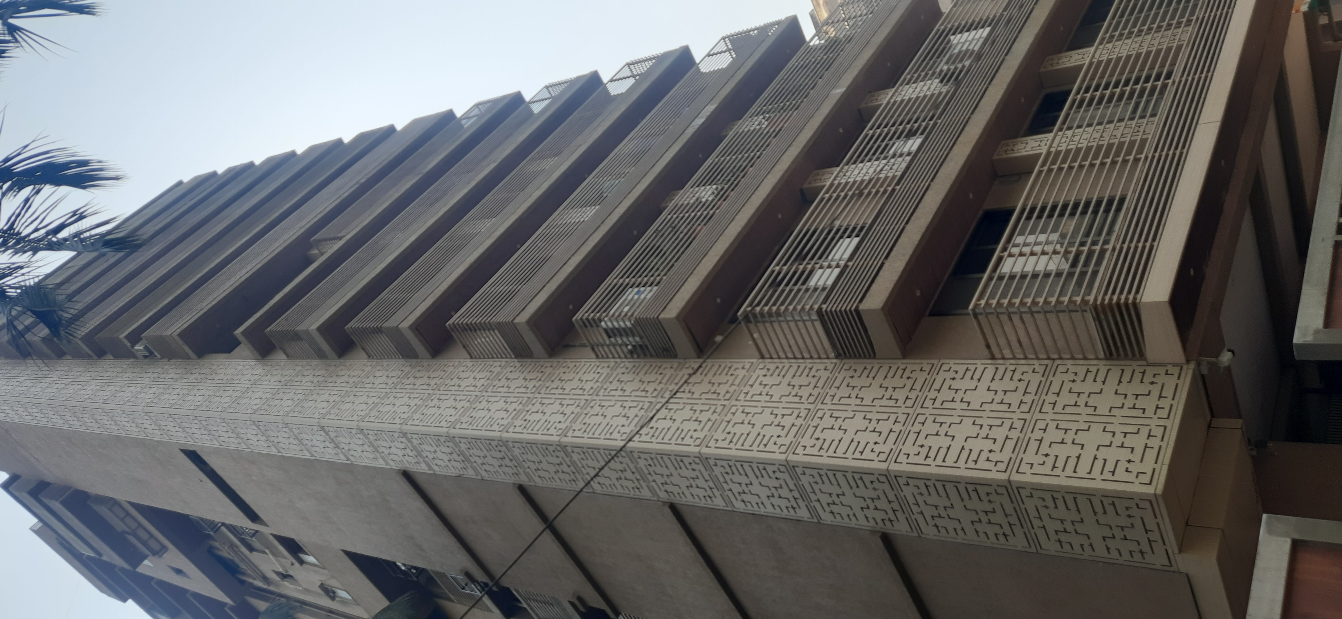 3 BHK + Servant Room Apartment For Rent in Brand Newbuilding