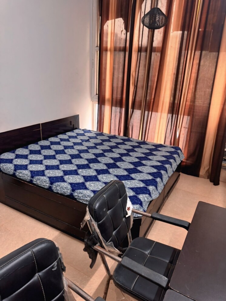 Bedroom, old rajinder nagar 3 Bedroom 1130 Sq.Ft. Builder Floor In Old Rajinder Nagar Delhi 9465150