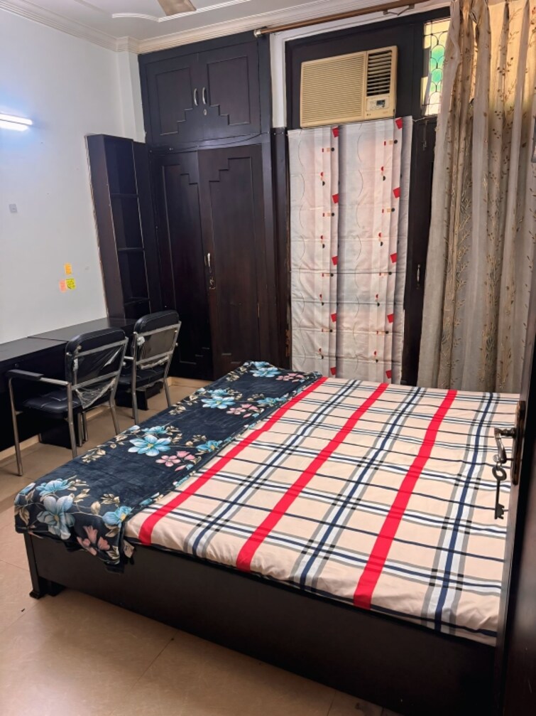 Cover Image, old rajinder nagar 3 Bedroom 1130 Sq.Ft. Builder Floor In Old Rajinder Nagar Delhi 9465150