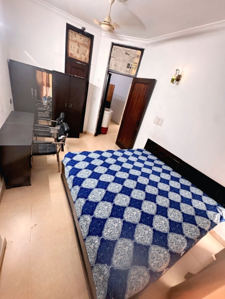 Bedroom, old rajinder nagar 3 Bedroom 1130 Sq.Ft. Builder Floor In Old Rajinder Nagar Delhi 9465150