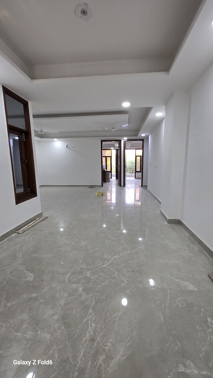 undefined, chattarpur 3 Bedroom 1500 Sq.Ft. Builder Floor In Chattarpur Delhi 9465153