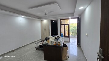 Bedroom in 3 BHK Builder Floor at Chattarpur – for Rent