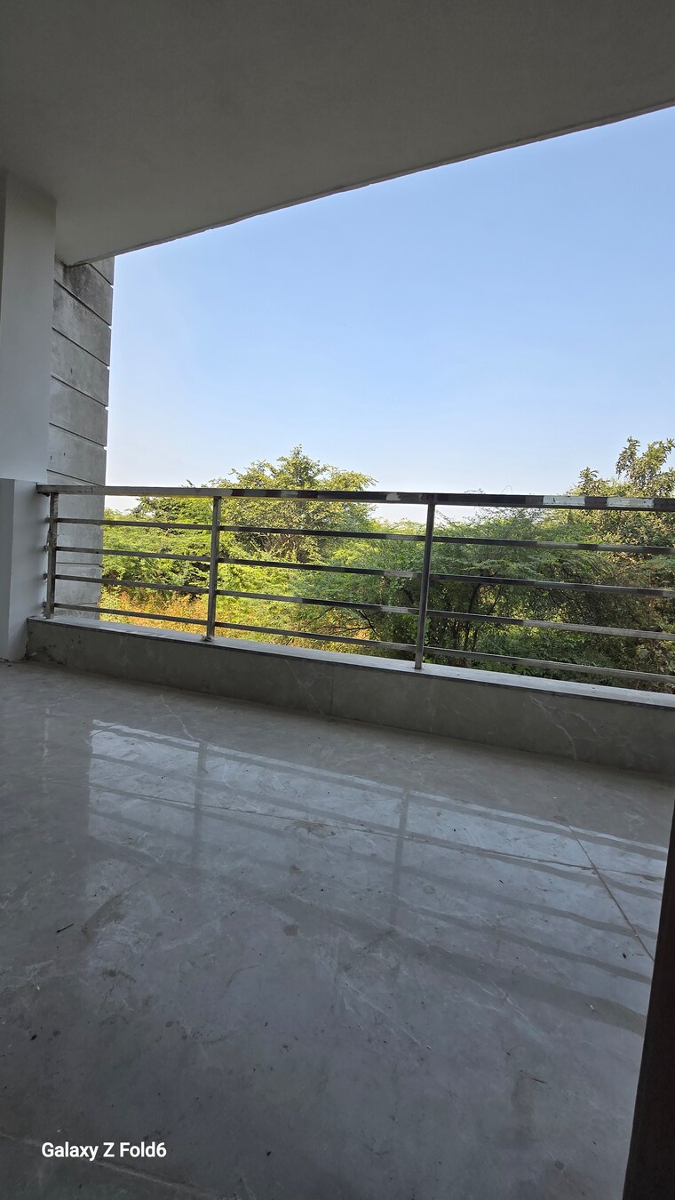 Balcony, chattarpur 3 Bedroom 1500 Sq.Ft. Builder Floor In Chattarpur Delhi 9465153
