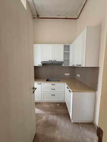 Room in 3 BHK Apartment at Indiabulls Sky Forest, Lower Parel – for Sale