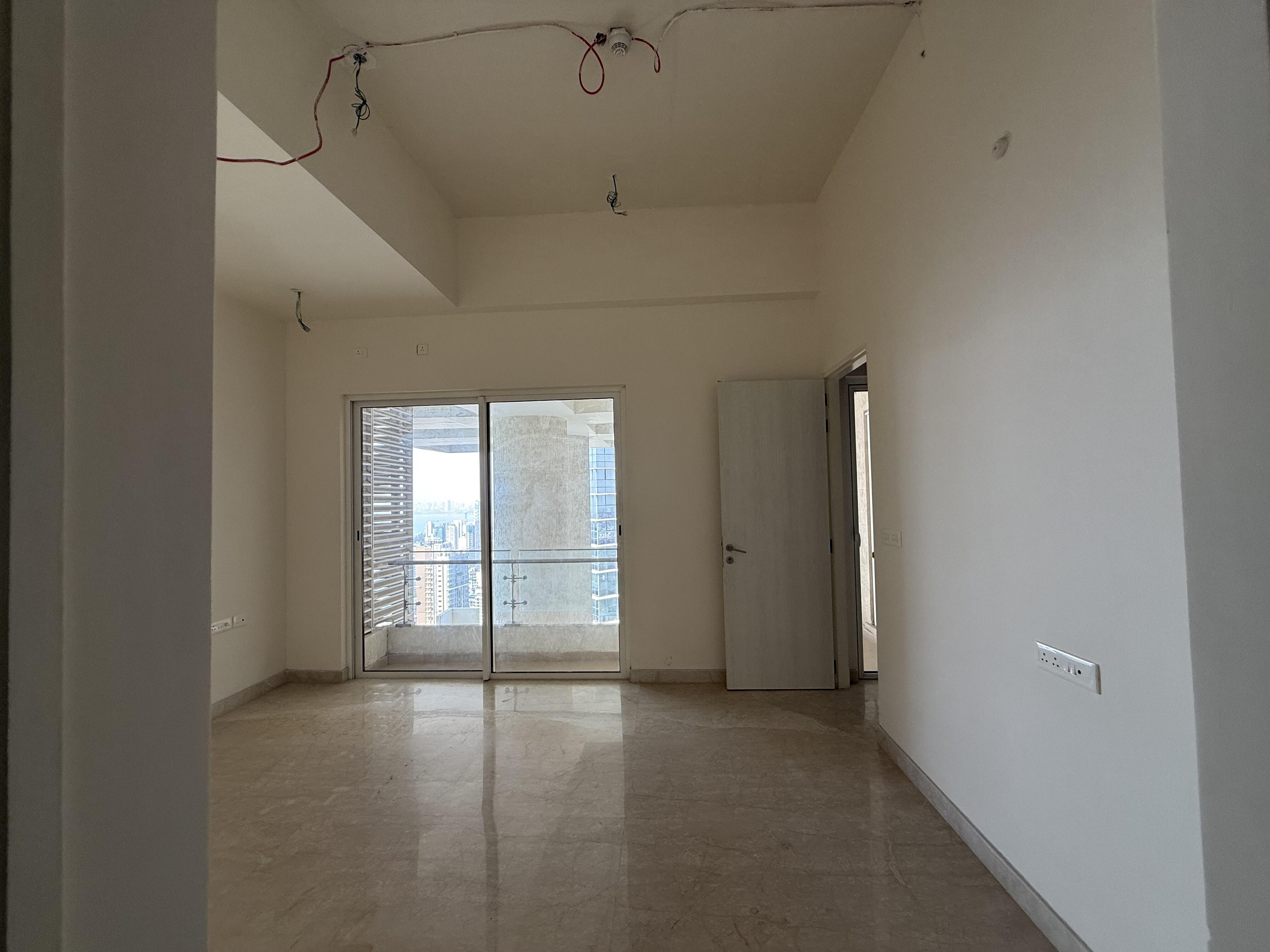 3 BHK + Servant Room Apartment For Sale in Indiabulls Sky Forest