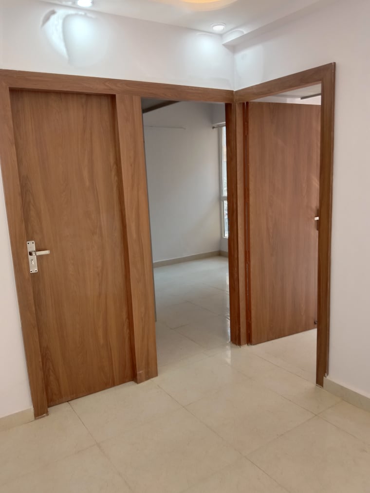 Room, signature-global-prime 2 Bedroom 834 Sq.Ft. Apartment In Sector 63a Gurgaon 9465176