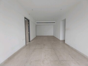 Room in 4 BHK Apartment at Lodha Marquise, Worli – for Sale