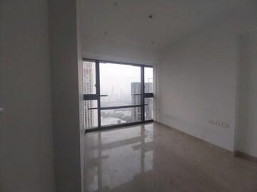 Room in 4 BHK Apartment at Lodha Marquise, Worli – for Sale