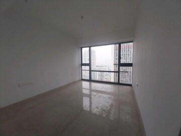 Room in 4 BHK Apartment at Lodha Marquise, Worli – for Sale