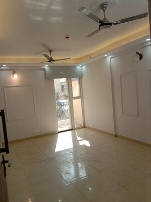 Building Lobby in 2 BHK Apartment at Signature Global Prime, Sector 63a – for Rent