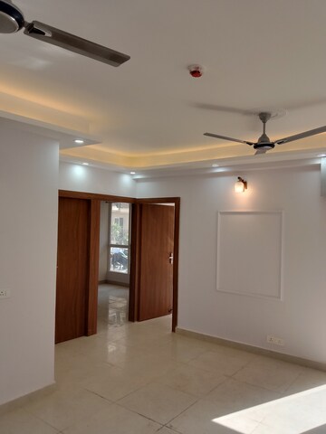 2 BHK Apartment For Rent in Signature Global Prime, Sector 63a