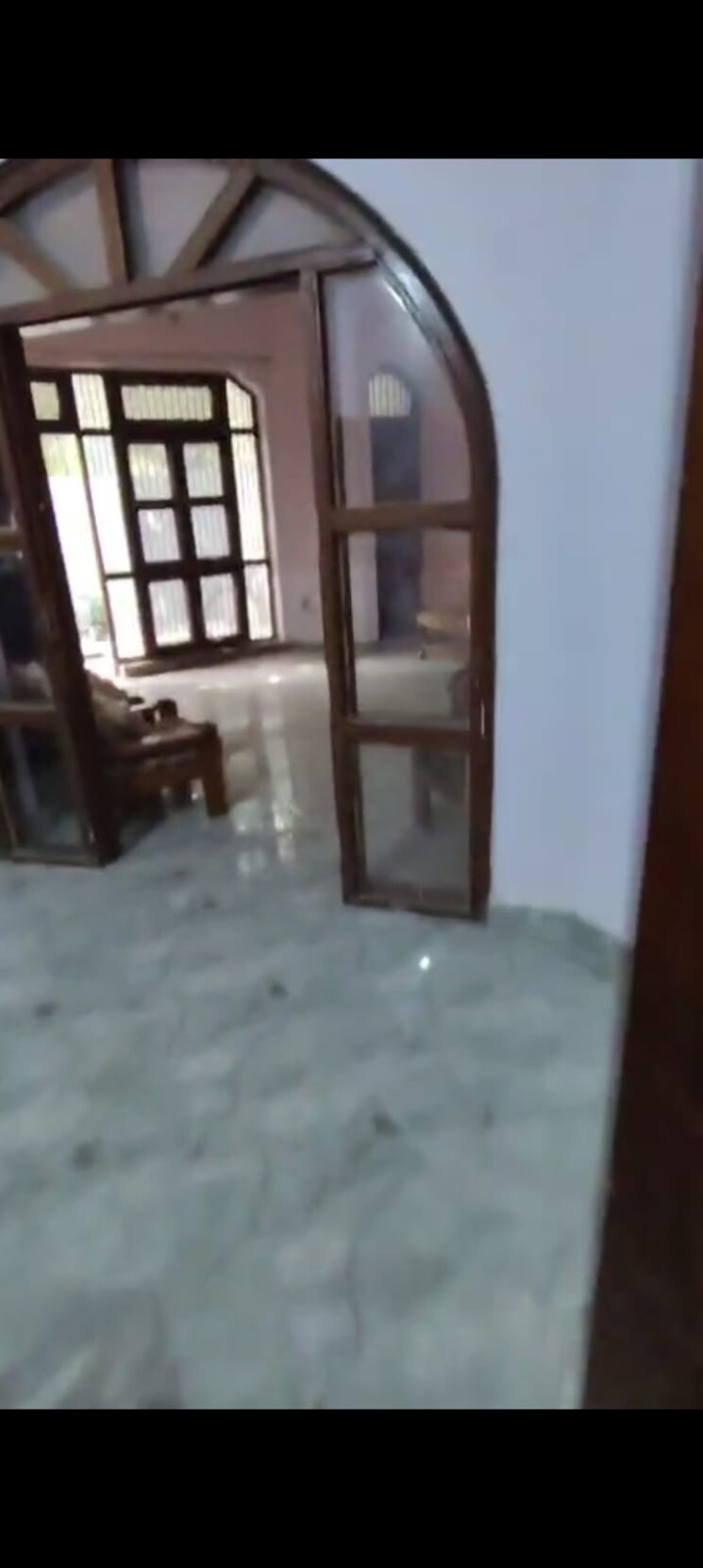 Room, sector 21 2 Bedroom 1400 Sq.Ft. Builder Floor In Sector 21 Gurgaon 9465158