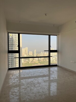 Room in 3 BHK Apartment at Lodha The Park, Worli – for Sale