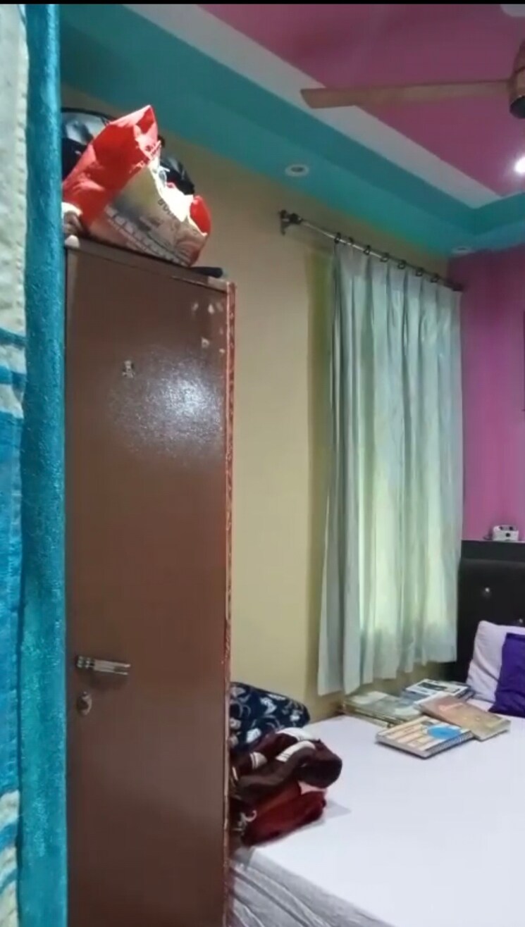 Room, sector 10 greater noida 1.5 Bedroom 30 Sq.Mt. Apartment In Sector 10 Greater Noida Greater Noida 9465215