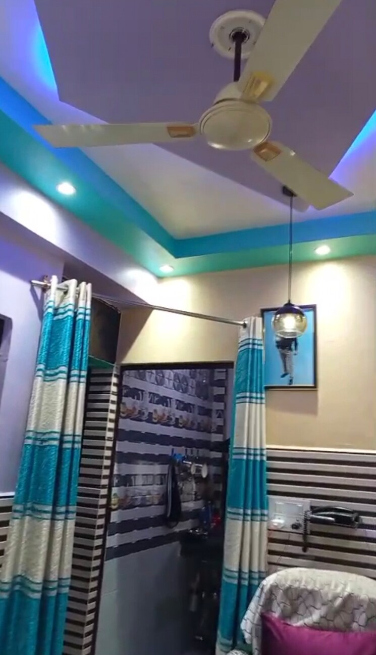 undefined, sector 10 greater noida 1.5 Bedroom 30 Sq.Mt. Apartment In Sector 10 Greater Noida Greater Noida 9465215