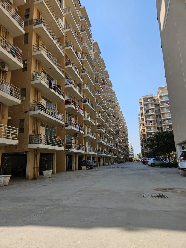 Exterior View, breez-global-heights 2 Bedroom 800 Sq.Ft. Apartment In Sohna Sector 33 Gurgaon 9465218