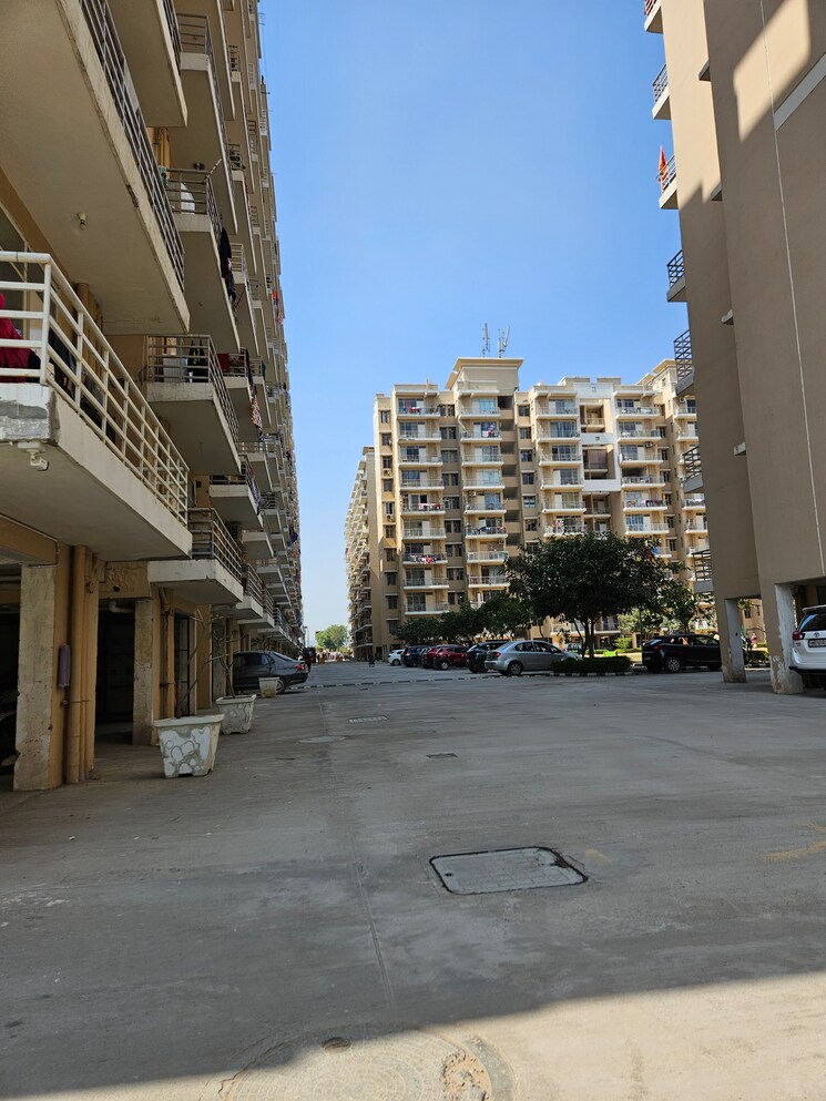 Exterior View, breez-global-heights 2 Bedroom 800 Sq.Ft. Apartment In Sohna Sector 33 Gurgaon 9465218