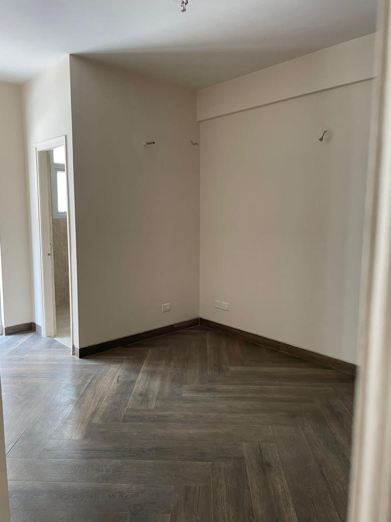 2 BHK 900 Sq.Ft. Builder Floor in Wave Executive Floors